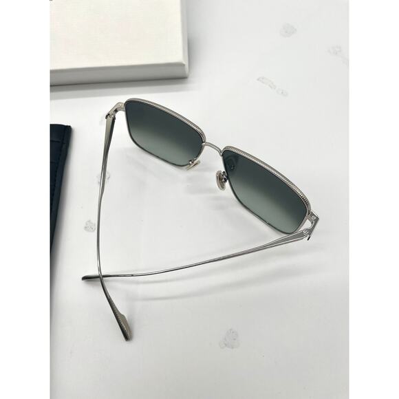 VICTORIA BECKHAM NEW Coin-Edge Navigator Sunglasses, Full Inclusion, Silver main image 13